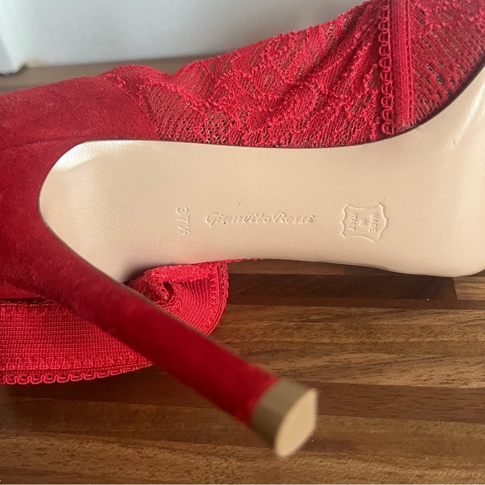 NWT Gianvito Rossi Missy Stretch Lace and Suede Tobasco Red Ankle Heel Sandals - Picture 7 of 8